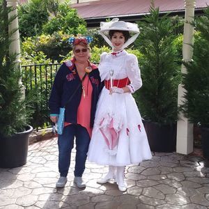 Meet your Posher, Janet